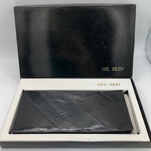 EEL SKIN WALLET